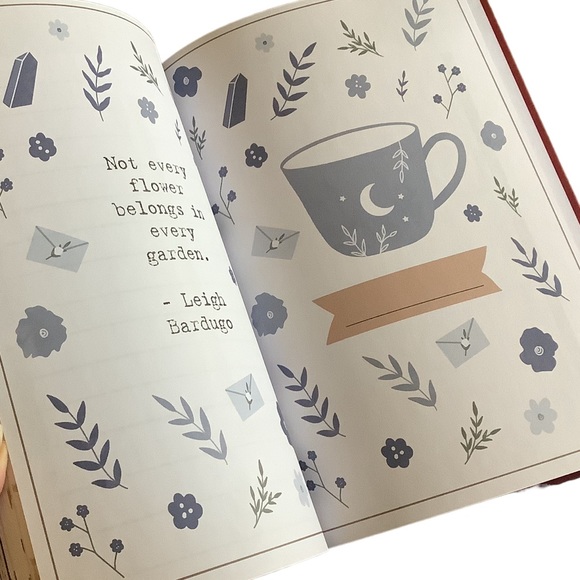 Reading Journal Planner New Hardback TBR - Picture 2 of 15